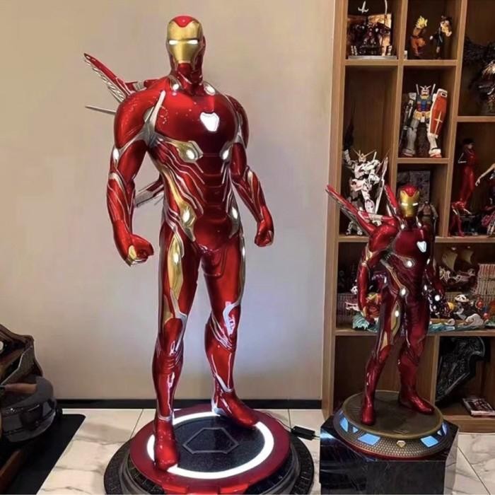Iron Man MK50 _ Figure & Base + LED 211cm
